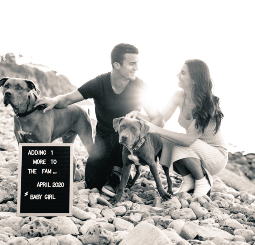Serlex_Fans's tweet photo. ♥️ the family is enlarged https://t.co/1WEtDutYru