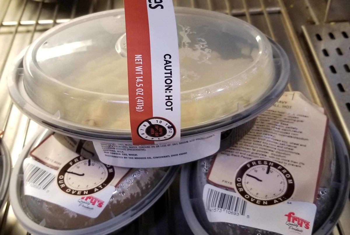BurnedXTina's tweet photo. @kroger There is no leadership at that Fry's location and here's some photo evidence from today's mashed potato crime.  How can this be acceptable.  Do you see any type of seal on that container?  How is that safe? https://t.co/1X5pxRcR1Q