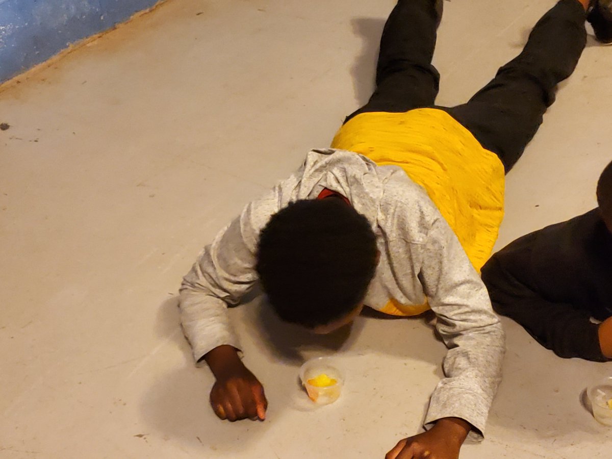 MagnetSidi's tweet image. How does a megabat eat it's fruit diet? With long snouts and lomg tongues, of course! #SIDIChronicles #HawRiver @spmeagles @anshelltweets