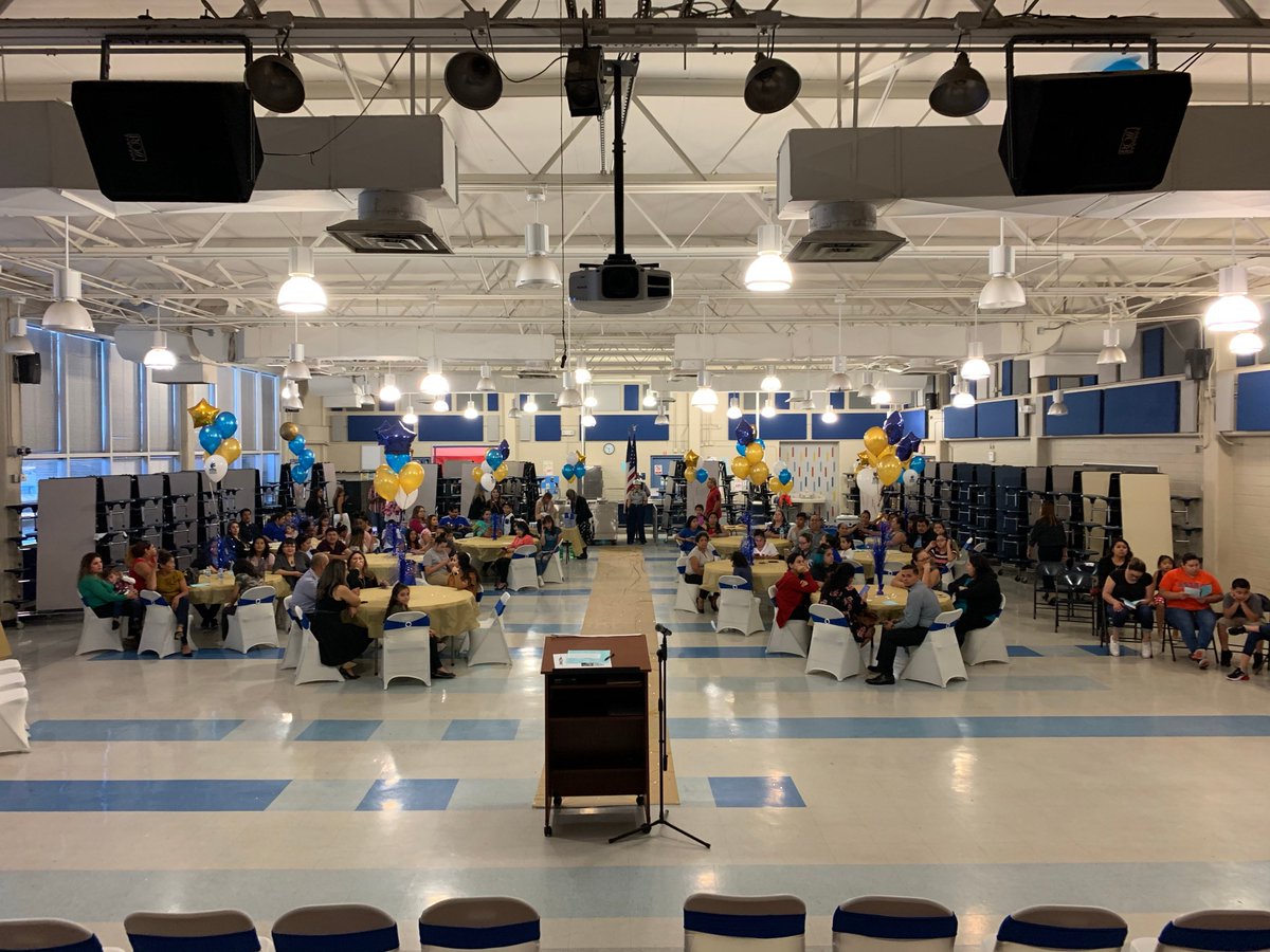 suttonbearsnehs's tweet image. @SuttonES_HISD NEHS Induction Ceremony 2019, was a great turnout ! Thank you to all of our amazing scholars and parents for attending tonight ! Lets make it a great year! #GoBears #SuttonPride🐻