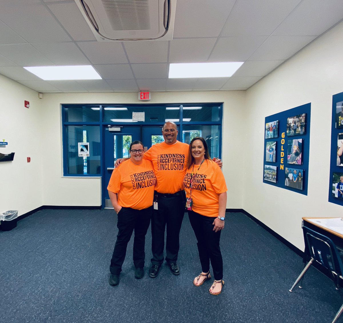 DeltonaElemAP's tweet photo. A couple of fun pictures of staff for Unity Day! #SOARWHMS https://t.co/wISBNyK9Nh