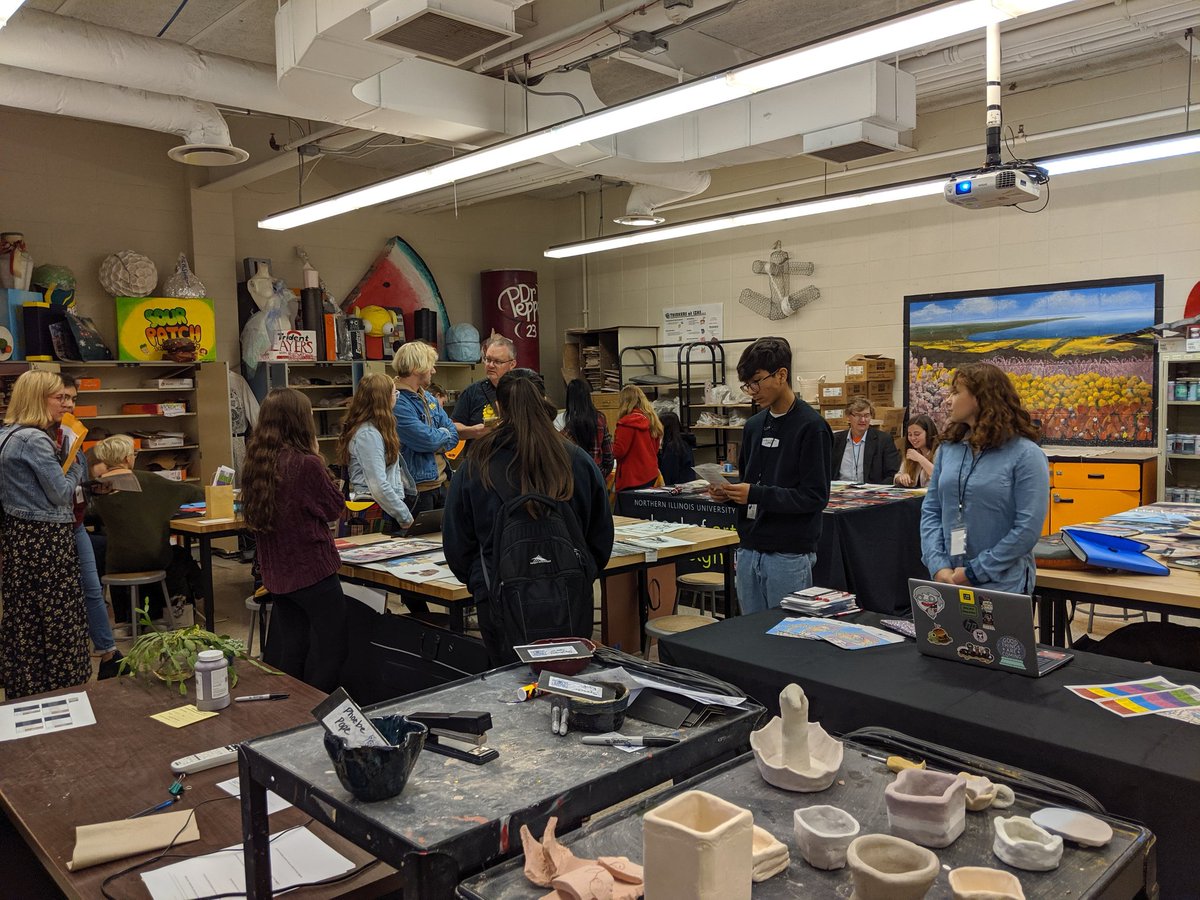 How do you spell success? "MPD" 8 Lake Cty. HSs and 100 students received great feedback, learned about colleges and programs and made vital connections today! #lzhsartanddesign #lzhsart #lzcusd95 #greatcolleagues #doitagain #mpdrules #futureready #collegeready
