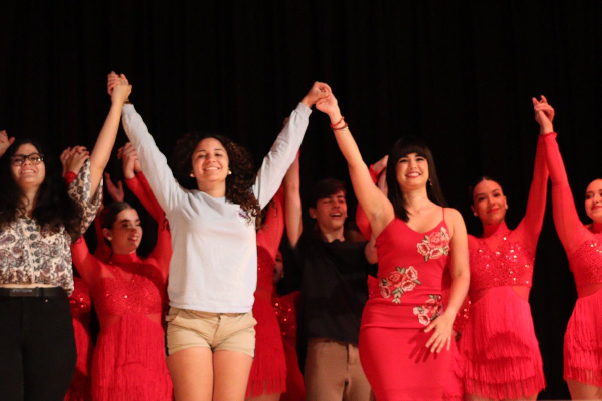 thecavaleon's tweet photo. Today, our National Spanish Honor Society hosted our anual Hispanic Heritage Show with performances from our Gablettes, Improv, Divisi, NSHS, and students who auditioned. Thank you to Madame Rouit for organizing it! https://t.co/8UHqoD3z1r