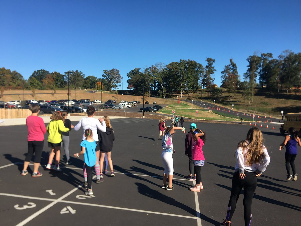 gotrwnc's tweet image. This week, the #GirlsontheRun team at IC Imagine school in #Asheville practiced phrases to help communicate their feelings with others and stand up for themselves in situations when they experience gossip, bullying or other things that make them uncomfortable. #gotrwnc