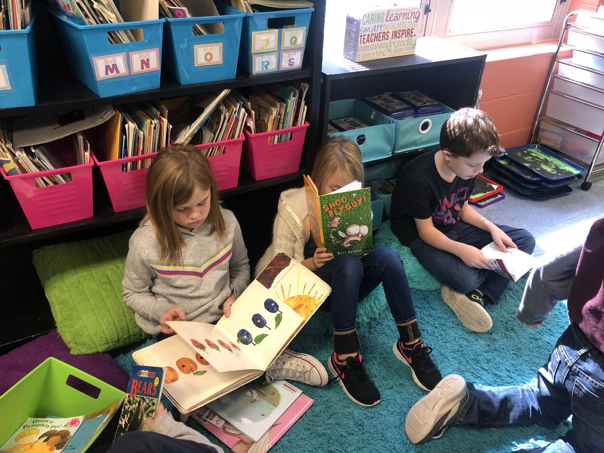 sabrinabwilks's tweet image. I spy LOTS of meaningful, standards based,FALL stations... #learningwhilehavingfun 🍁👻🎃