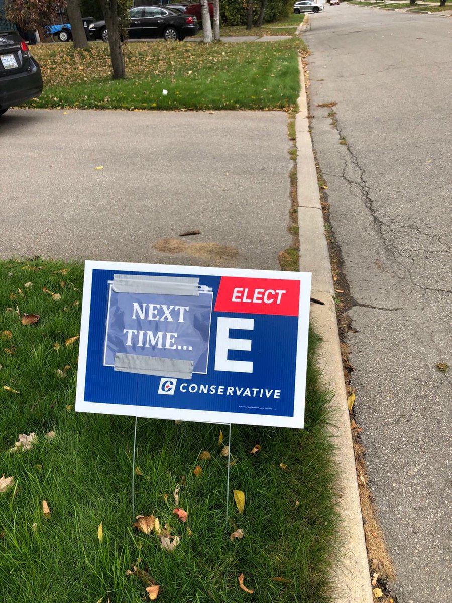 sosochinese's tweet photo. One of PC supporters’s encouraging words 😭... we will do it again in near future! #ElectionsCanada #Conservatives https://t.co/hj97NpYEgF