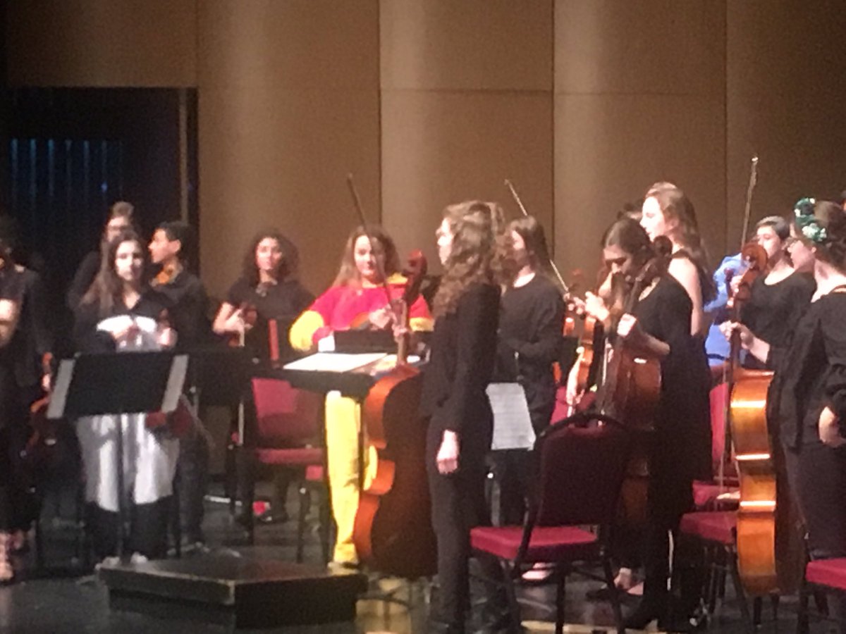 ande_141's tweet photo. Sinfonetta getting in the Halloween spirit! @BataviaHSMusic @BataviaHS https://t.co/S1wA6oHJkF
