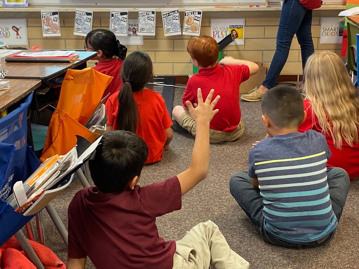beatris_mata's tweet photo. Number Talks Coaching
Day #3
Building conceptual understanding @EctorCountyISD!
#numbertalks
@Math_Solutions
#teamecisd
#ecisdnumbertalks https://t.co/YB24m1FezI