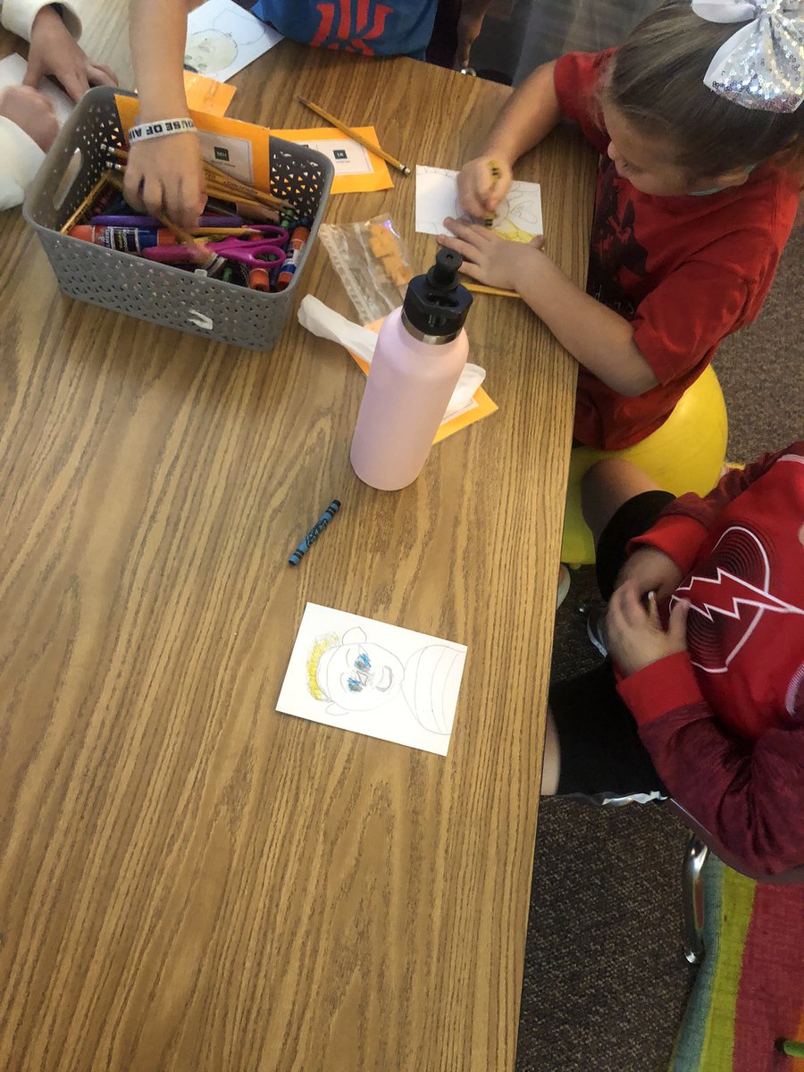 Kati Reolfi tweet media