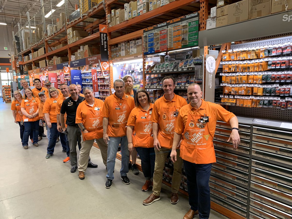 Megan_Watson55's tweet photo. Excellent day with our Regional and District team! Thank you @ChrisBergHD and @ThdKelly for your investment of time with the team today! @misshd03 @ScottMay0137 @mark_chaffin10 @mike82407971 @cokeski @kim_brackett @LoriCoc75871418 @AngelaWires #MidSouthOneHD #OneTeam #Growth https://t.co/TG51Uz8Uzy
