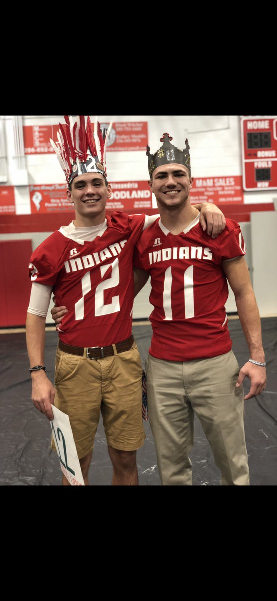LiphamJosh's tweet photo. Happy birthday to my bro! Congrats on being born and stuff! Love you man https://t.co/LsmxbSflYj