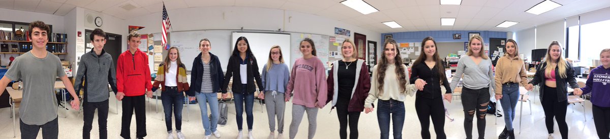 MHS_APPsych's tweet photo. “Circle of Love” activity opened our unit on Biology and Behavior! One of my favorite activities/discussions! Here’s D Block! https://t.co/dEwtXAPXL4