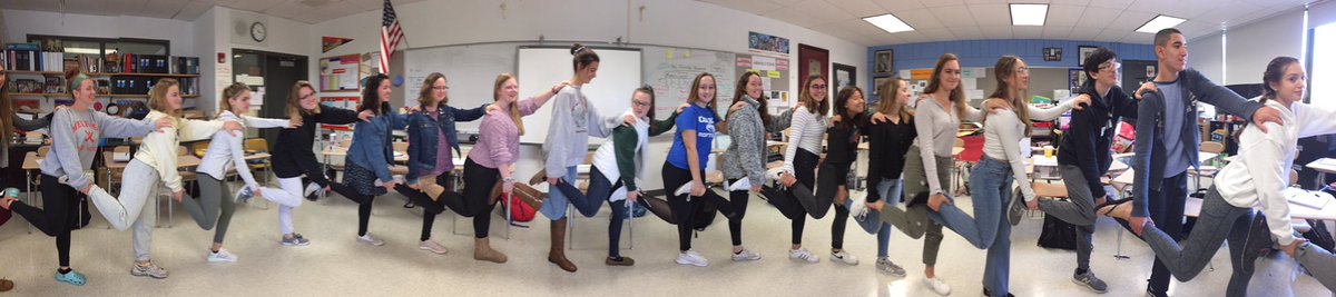 MHS_APPsych's tweet photo. “Circle of Love” activity opened our unit on Biology and Behavior! One of my favorite activities/discussions! Here’s F Block!

Happy to have #mhsfrex1920 Ss join us for this activity! https://t.co/2Dr6PxGxJw