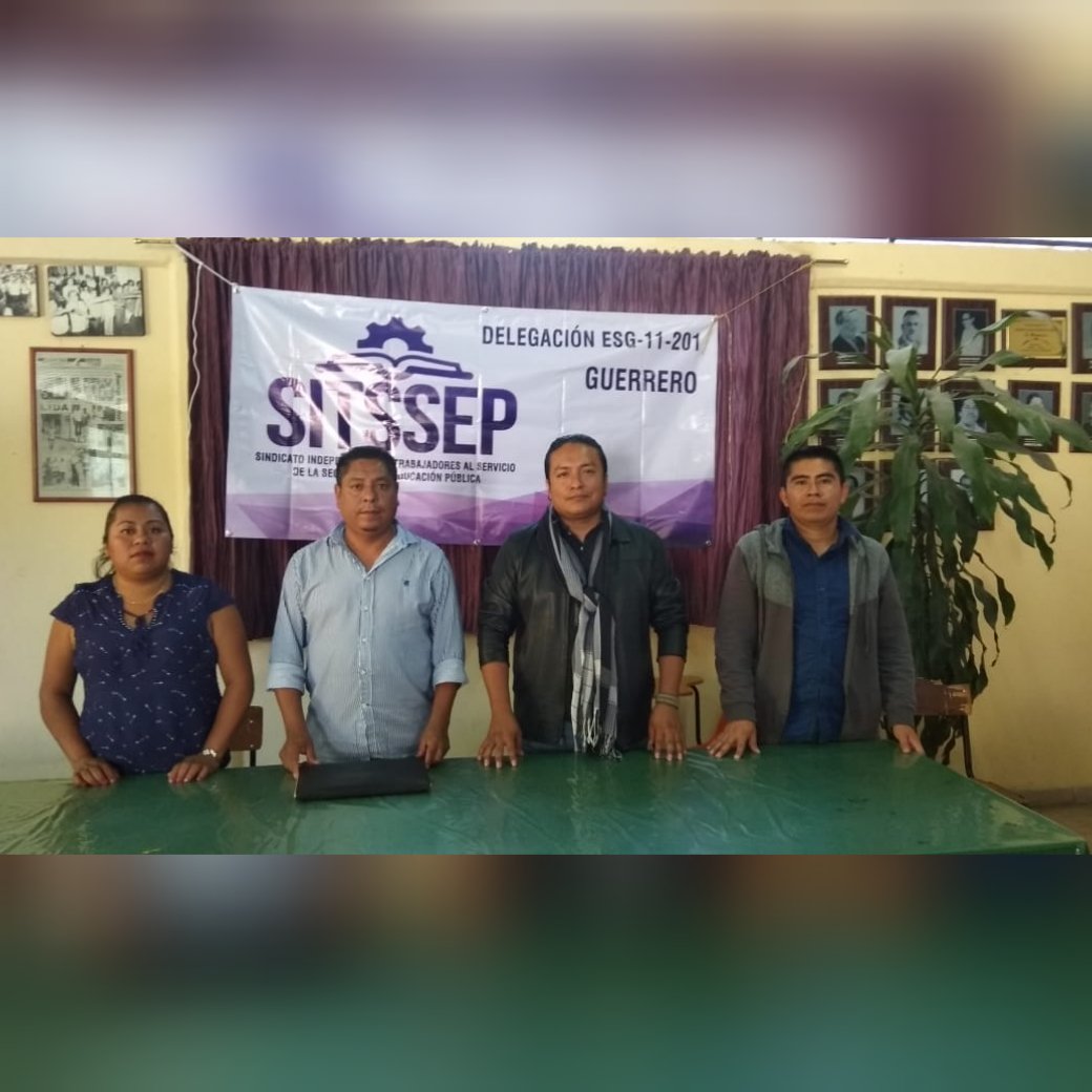 sitssep's tweet photo. ¡Total y absoluto respaldo a nuestros compañeros del Estado de Guerrero!

#SITSSEP #UNIDOS #LEGALIDAD #EDUCACIÓN #GUERRERO https://t.co/fGds90ibpC