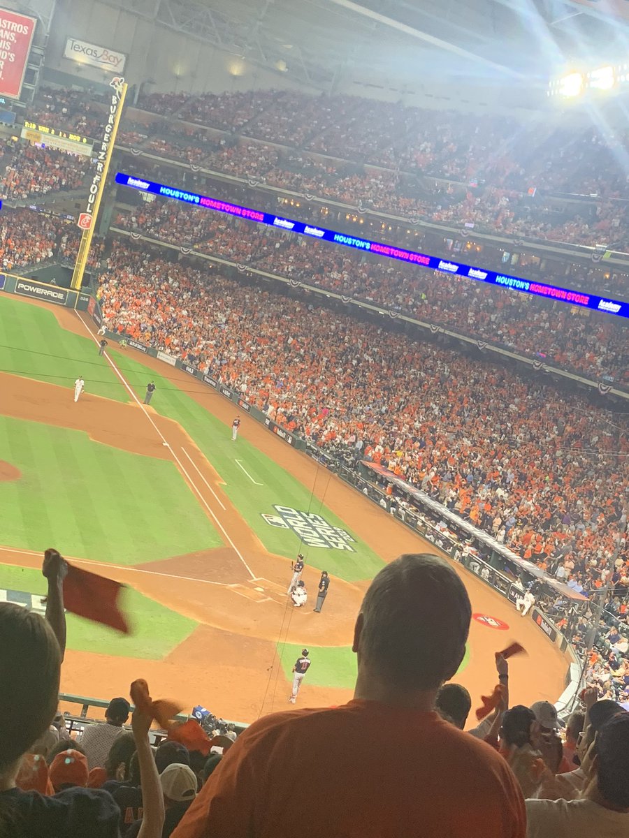 #worldseries #TweetSuite 214, 11, 1