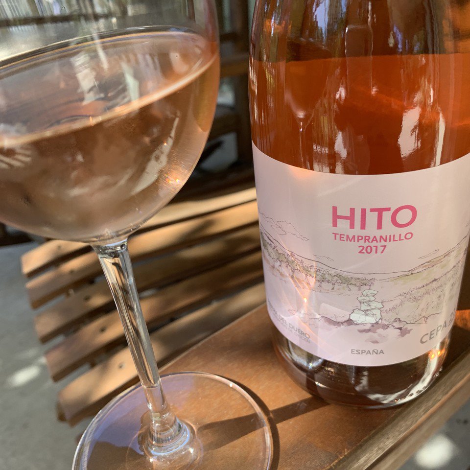 CorksConcierge's tweet photo. The 2017 Cepa 21 Hito Tempranillo Rosado is 100% Tempranillo &amp; more body than I usually find in rose wines. Light, refreshing w/ red fruits, orange citrus, floral &amp; almond notes. Great as an aperitif but also food friendly. #TeamRibera #DrinkRiberayRueda @Snooth @RiberaRuedaWine https://t.co/RrE3QBeru1