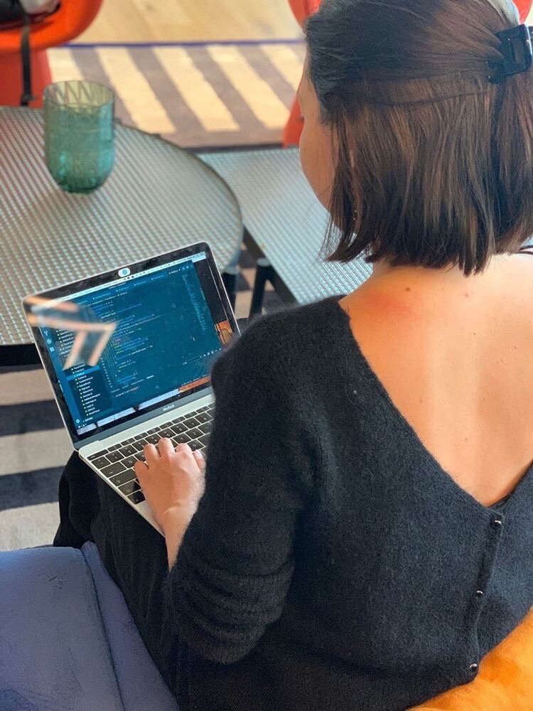 IronhackBER's tweet image. Share a funny story about your experience trying to code alone 😂. #codingerrors
