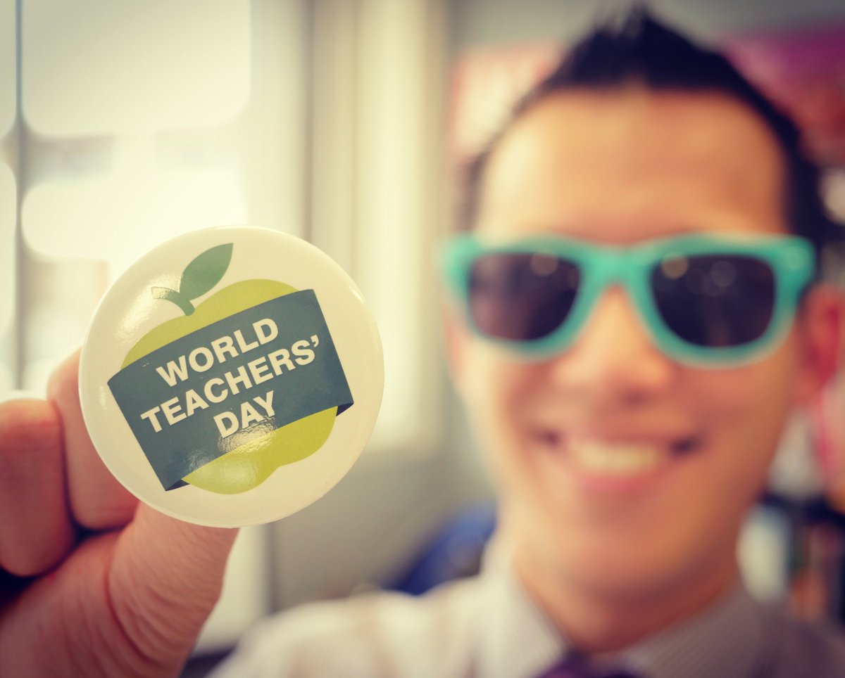 misterwootube's tweet image. 😎 Tomorrow is #WorldTeachersDay! I’m donning my shades from @aitsl to celebrate the #brightfuture that educators help to unlock for their students. Let’s remember the positive impact we have on individuals, families &amp;amp; communities! 🍏