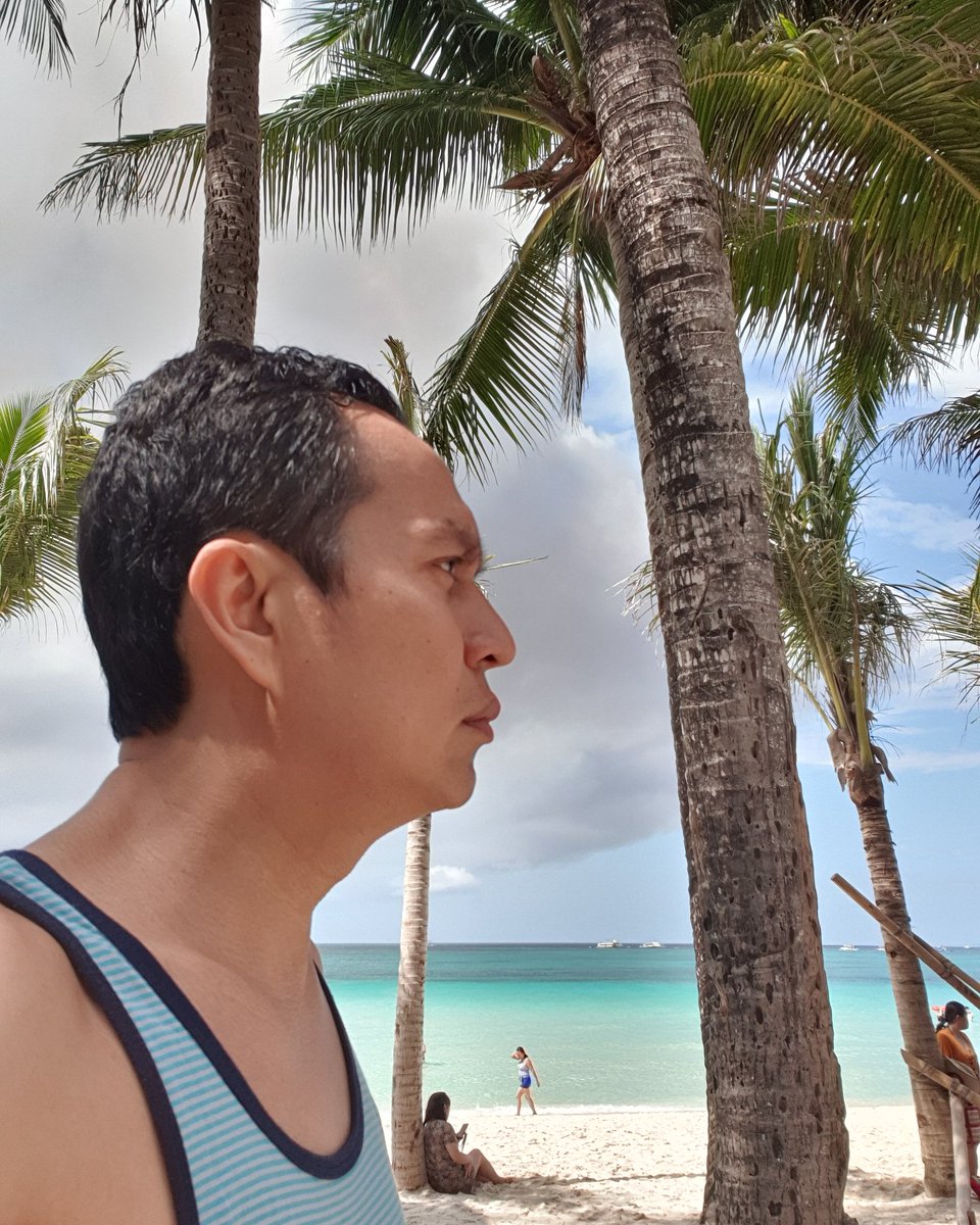 alexcalleja1007's tweet photo. hindi ako takot sa alon, ang takot ako, maging alone!
#boracayhugot
#boracaytropics https://t.co/Fet2AOavuh
