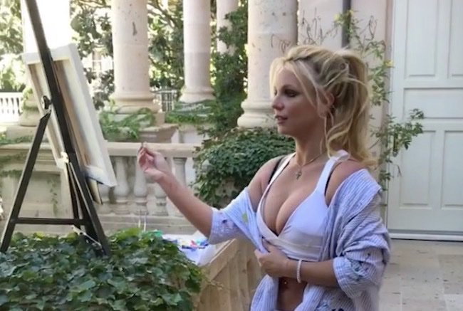 ClarsAuction's tweet photo. It’s by Britney bitch! #Clars is excited to present the #art work of #BritneySpears!
The work was purchased by #RobinLeach at an #auction that benefited the victims of the Las Vegas massacre. This piece will be apart of our November sale, to be held the 16-18th! Happy Bidding! https://t.co/2vSmAcygCB
