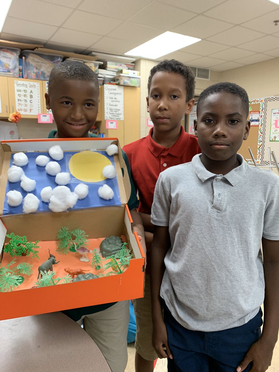 BIMNash's tweet photo. Eco-Diorama in STEM Class #backfieldinmotion🍎 #engageeducateempower https://t.co/0gLQ70mzXo