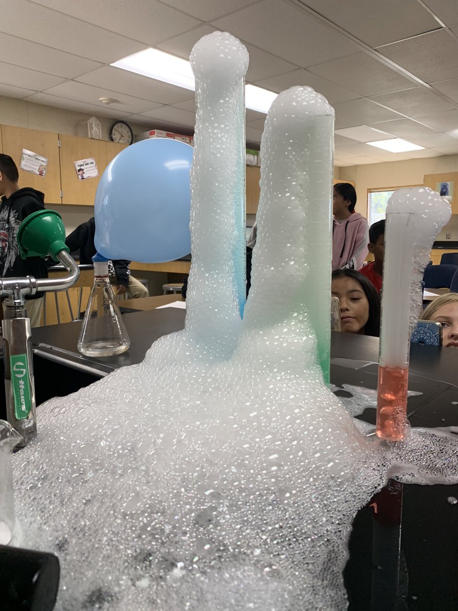 cstock24's tweet photo. I think this is my favorite teaching day of the year, the students are so excited! Here’s a few more pics from the awesome day of Sublimation😃@PotterJHS @FUESDSchools @PenguinDryIce @becauselearning #FUESD https://t.co/wbC28iZbUD