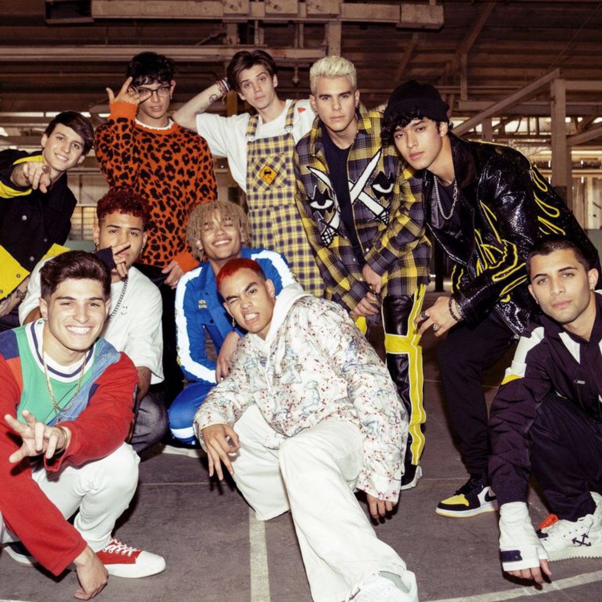 hitzdotmy's tweet image. 🔥#CNCOwners and #BEANZ! @PRETTYMUCH and @CNCOmusic’s #MeNecesita is HERE and we’re playing it right NOW! 🔥 Tune in! 🚨🚨
