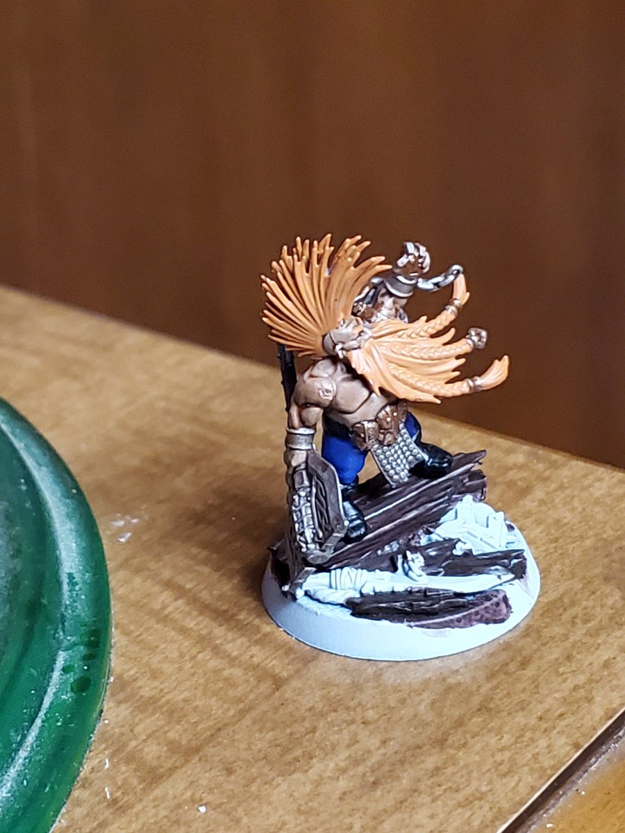 DanCarl09520297's tweet photo. Got a lot done on the grumpiest of dwarfs today. Not sure what I want to do with the hair and I need to finish the base. https://t.co/DNh1eDk5ji