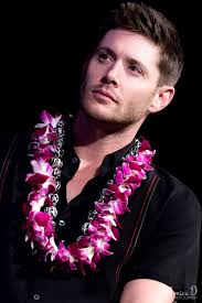 Dean Winchester.

🔫 Cazador.
🔫 Portador de la marca de Cain.
🔫 Amante del rock, las cervezas, hamburguesa y sexo.
🔫 Bi +Gay.
🔫 Dominante, versátil +Activo.
🔫 Crossover.
🔫 Archidemonio.
🔫 Bruto, mal hablado.
🔫 Shipp por Química.

RT + Fav = MD.
H-50 mod.

RT gracias.