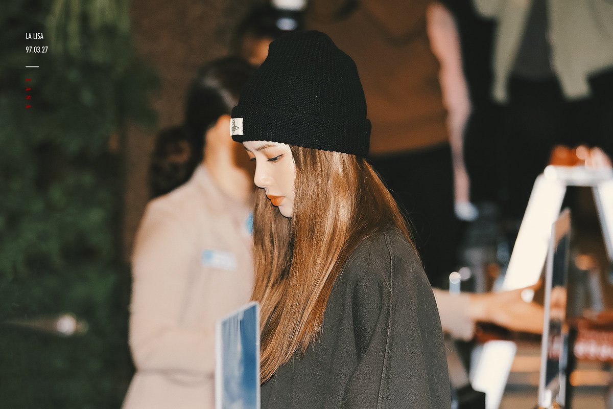 LASAforLISA's tweet photo. #블랙핑크 #BLACKPINK 
#리사 #LISA #リサ

191017 GMP🎇 https://t.co/X1tUl4eR9y