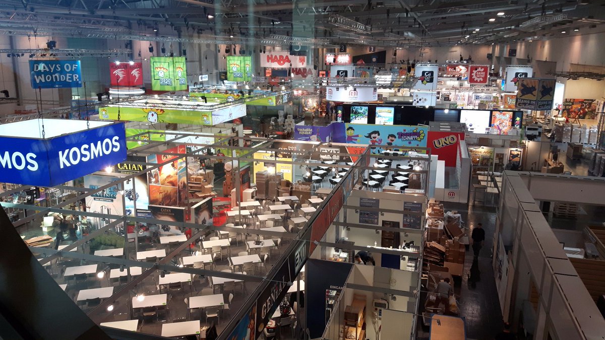 Het ziet er nu nog allemaal rustig uit op #SPIEL19.  Over een paar uurtjes is dat waarschijnlijk wel anders...