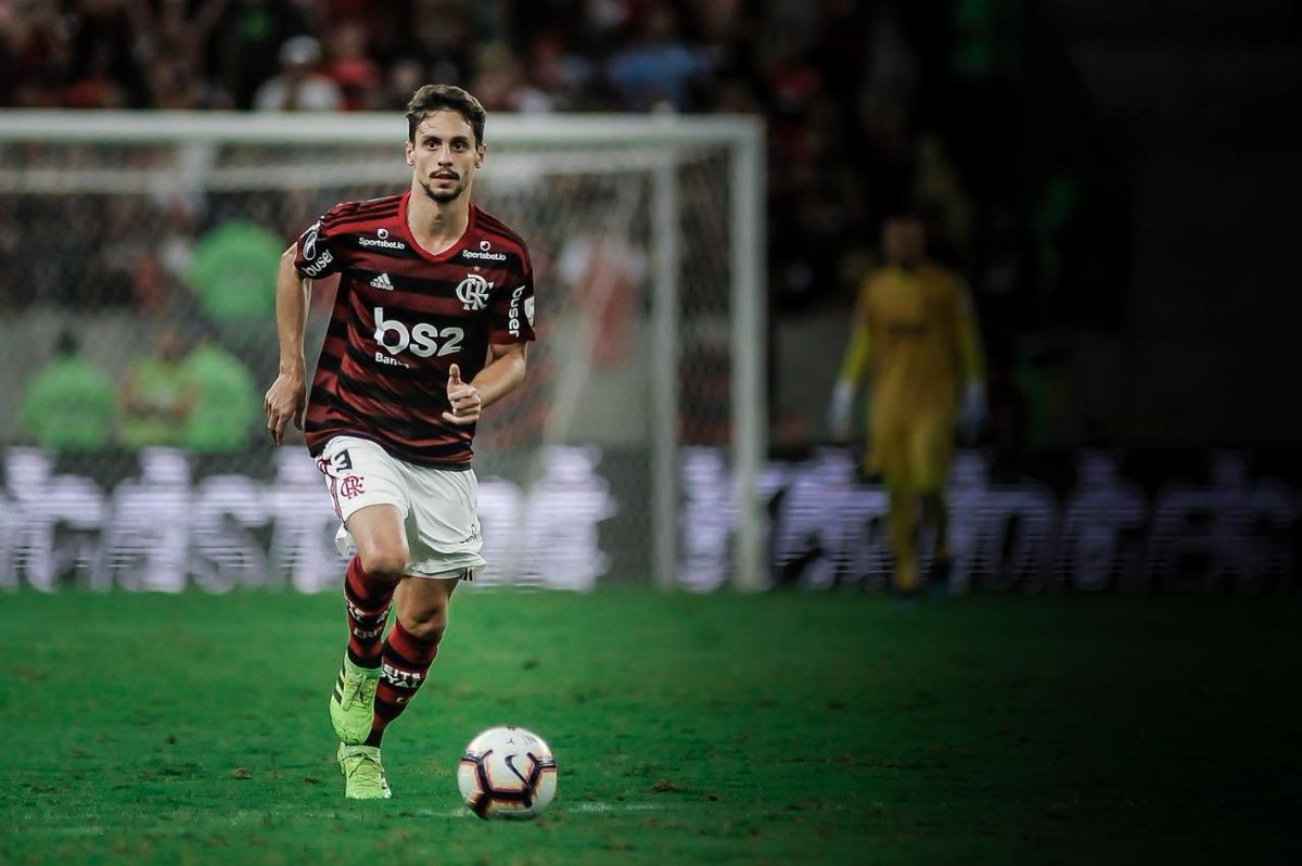 RCaio03's tweet photo. Obrigado, meu Deus. Um dia inesquecível. Parabéns, Rapaziada, esse é o espírito. E, mais uma vez, muito obrigado, NAÇÃO, que festa sensacional. Seguimos juntos até o fim. 🔴⚫️🙏#deusnocomando #VamosFlamengo #rc03 https://t.co/QvjSQJh9n0