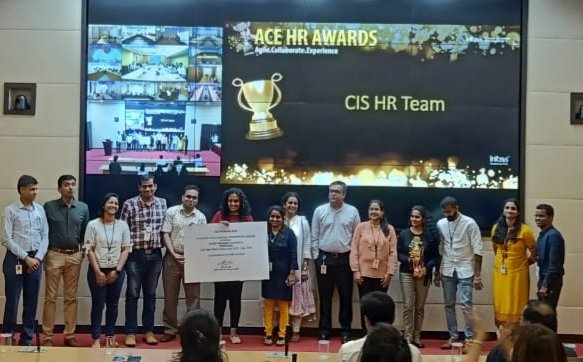 sujithkumar13's tweet photo. And thats my business HR team which won the Best Team award. Super proud of these rockstars and there are many who are based in other locations. It's always the team which makes you look good and Iam extremely lucky to work with them #Infydiaries #ACEHRawards https://t.co/vDzYbHDcvx