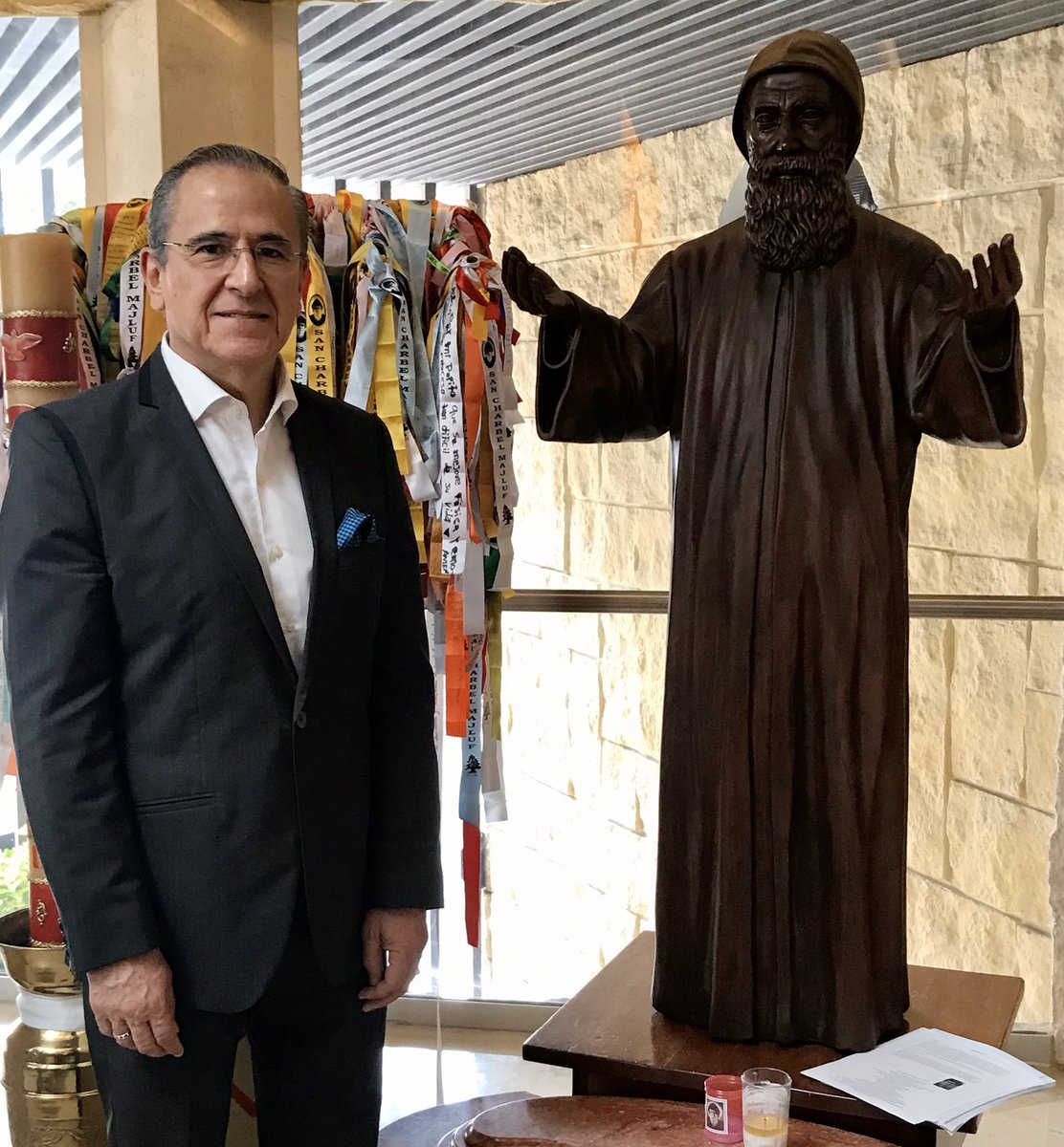 robertoofarrill's tweet photo. Santo monje, santo ermitaño, santo Charbel, ruega por todos nosotros, los que te conocemos, agradecemos, veneramos y amamos https://t.co/nWSwlHyyFD