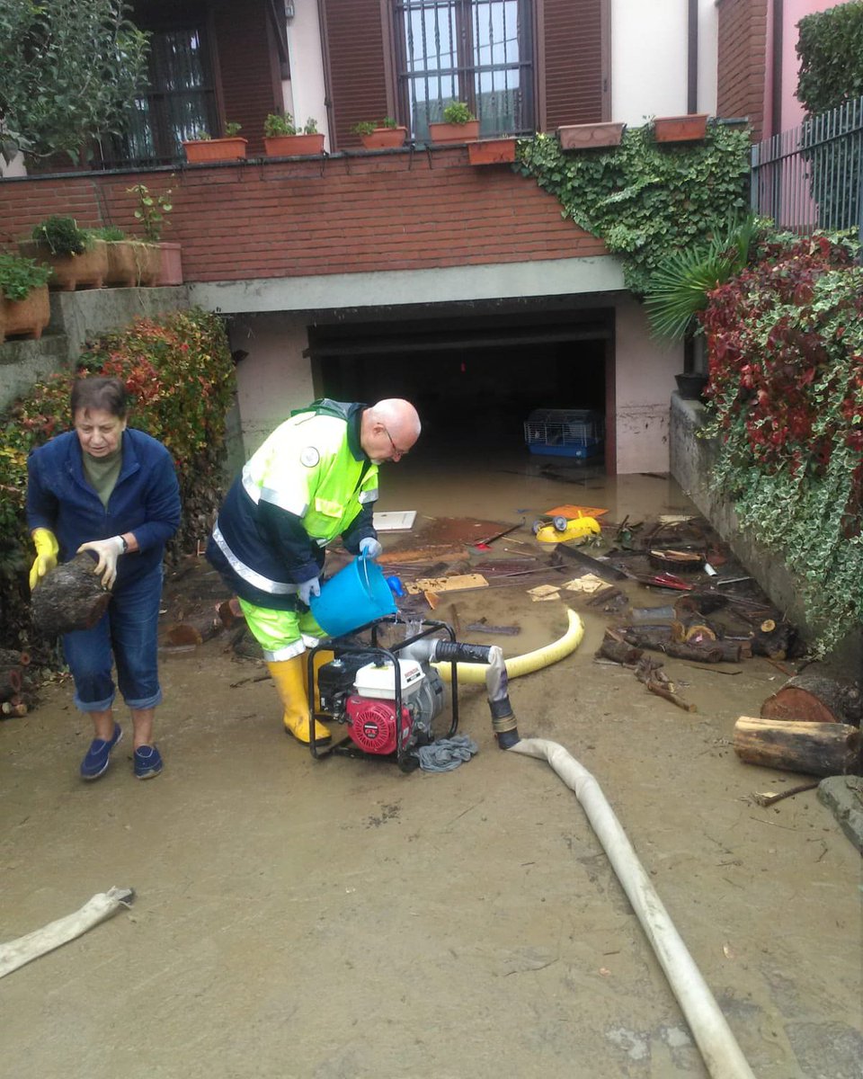 Il Comune di #Voghera ha deciso di farsi tramite con Regione Lombardia per segnalare i danni subiti agli immobili di proprietà privata e produttiva a causa dell’evento meteorologico del 21 ottobre 2019.
👉 Guarda i moduli da compilare
comune.voghera.pv.it/it/news/segnal…