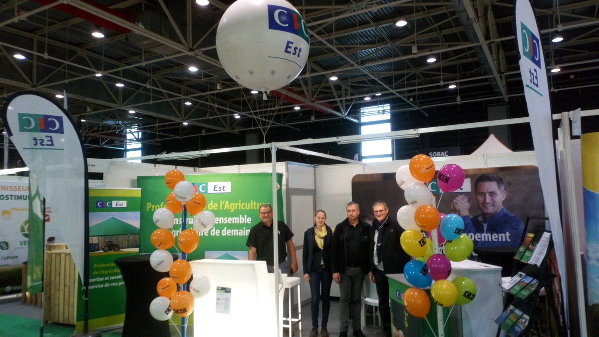 bg_CICEst's tweet photo. 2ème jour de présence pour #CICEst sur le @SalonAgrimax avec les chargés d'affaires Agri de Faulquemont et de Morhange. https://t.co/4kEHwLJuek