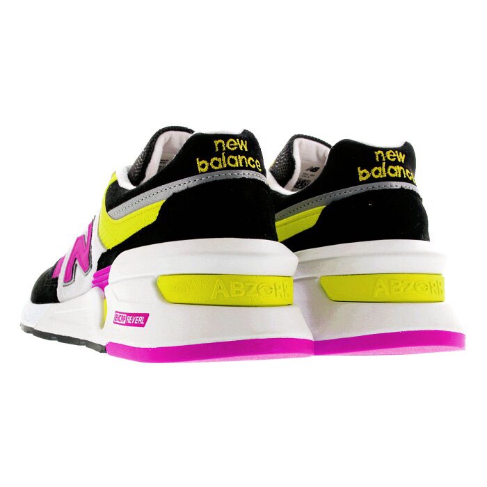 うらんファッション調べ #naptime のインスタで西島さんが履いている