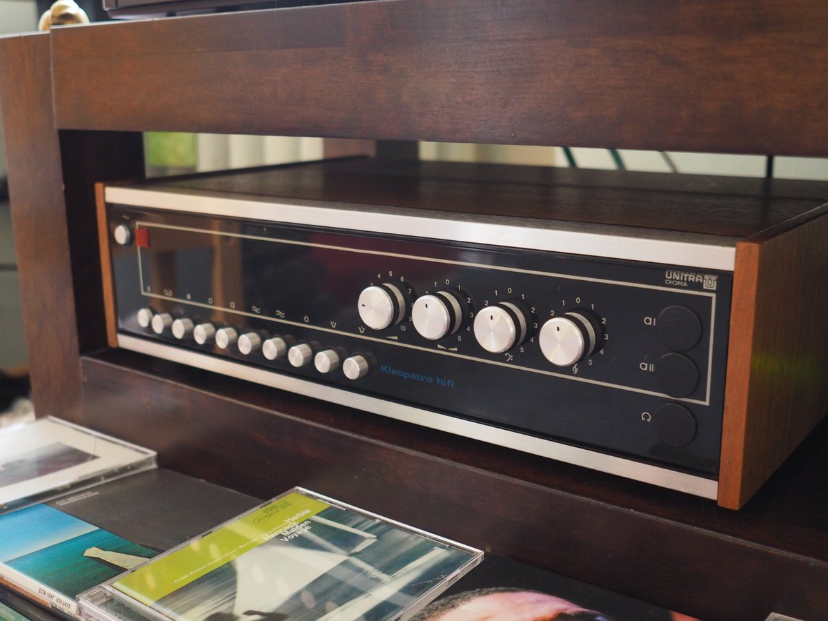 krzysiek_em's tweet image. ... gdy wzmacniacz, na jakim słuchasz muzyki, jest starszy od ciebie samego 😎 🎶
#hifi #vintage #unitra