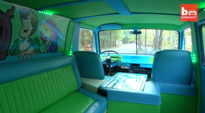 capecoraldwells's tweet photo. #ScoobyDoo Custom Mystery Machine by Jerry Patrick What a great ride for #Halloween !!! https://t.co/63xOoChnqr