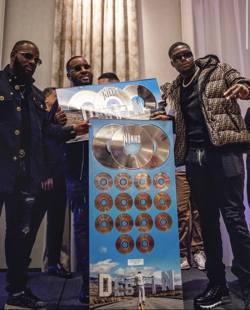 ninhosdt's tweet photo. Triple disque de platine 🤟🏿🤟🏿🤟🏿 https://t.co/Ko3UILfw5q