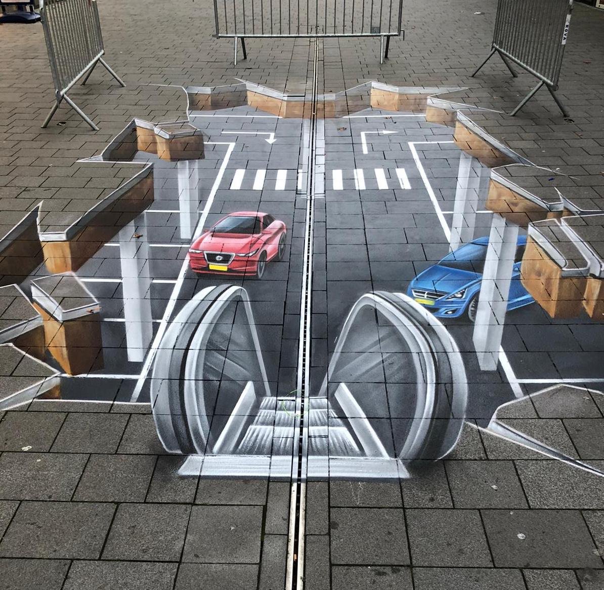 Pas op: groot gat in de Wade!
De stoep in de Wade is 'ingestort', je kijkt zo rechtstreeks naar beneden en je ziet de auto's in de parkeergarage staan. Kom snel kijken voordat het gat weer weg is.