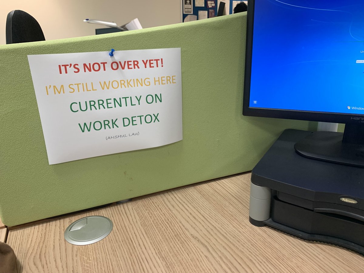 LauAnshul's tweet image. Has anyone ever considered Work Detox!? I have just emptied my desk completely &amp;amp; already feel so calm &amp;amp; happier 🖥️ workitdaily.com/tips-work-detox #WorkDetox #DetoxHelps #WorkingBetter #Edtech #ALTC #DeskSeemsBigger #CleanUp #workspace
