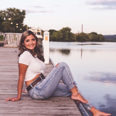 ChloeAtty's tweet photo. #NewProfilePic https://t.co/kNKwTZjFCV