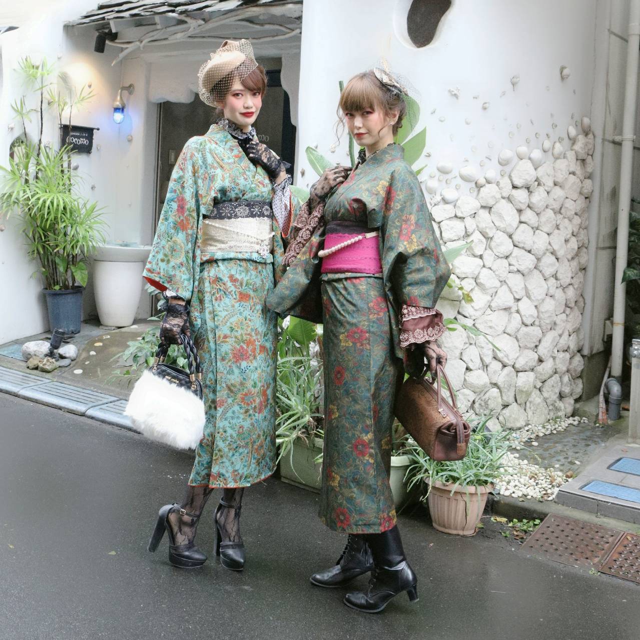 Cocomotokyo レトロモダン着物プラン 西洋と和を調和したモダンガールスタイル 着物 にブーツやパンプス ネックレスやレースの手袋 帽子など日本文化と西洋文化をかけあわせたコーディネートです レトロモダン着物 レトロ着物 レトロ 着物レンタル