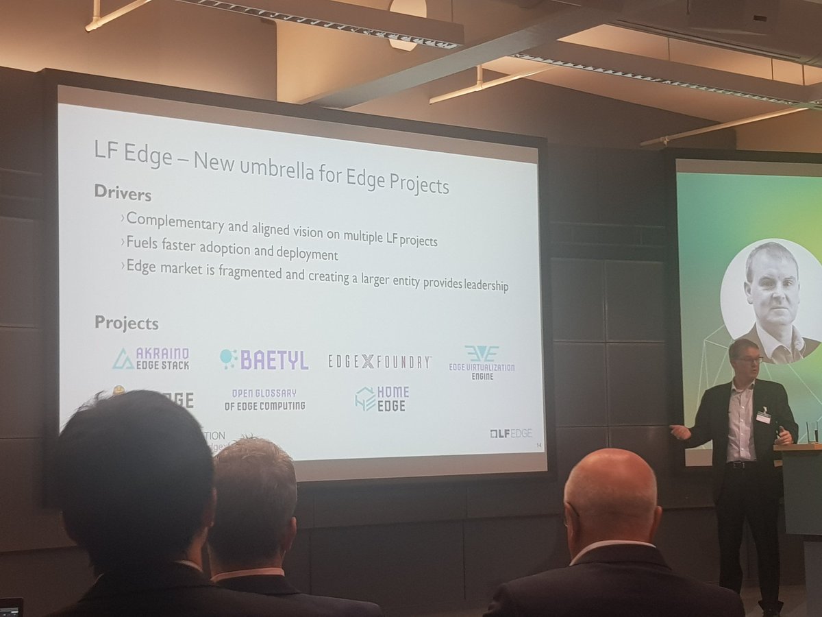 mobile_n_games's tweet image. Andrew Foster explaining the Middleware Layer for IoT Edge Computing @fraunhoferfokus --> @EdgeXFoundry designed for (soft) realtime applications --> data persistence (an edge database) is an important part - and we're happy that #ObjectBox fully supports #EdgeX 😊