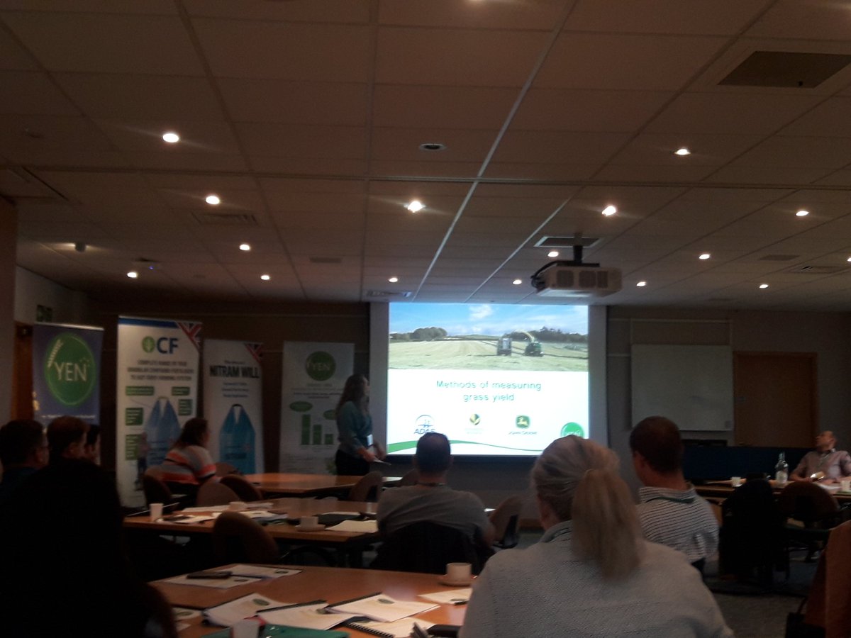 Project with <a href="/JohnDeere/">John Deere USA</a> to find accurate measurement techniques for potential #grass yield being discussed by <a href="/EvansKatie215/">Katie Evans</a>. Compared swath sampling, quadrats, weighing trailers, haldrup and harvester. <a href="/GrassYEN/">GrassYEN (now @ForageYEN)</a>