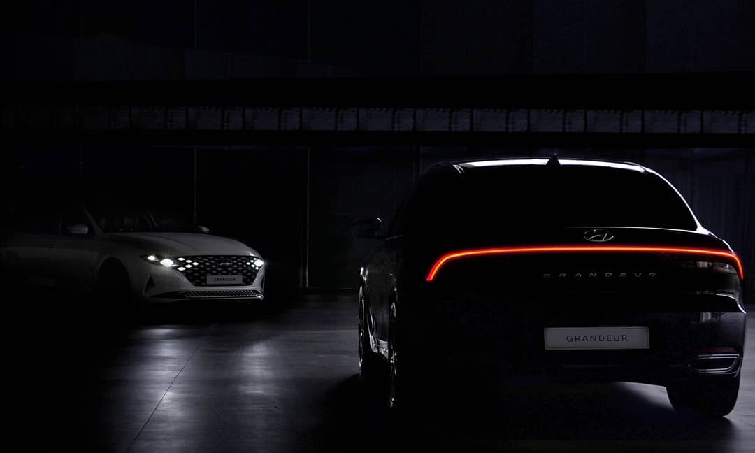 EHoCO5eU4AMabGW?format=jpg&name=medium