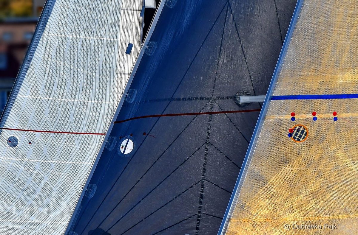 DubravkaPajk's tweet image. ⛵a volte le parole non bastano.⛵⛵e allora servono i colori🌊🌊e le forme.. e le note.. e le emozioni💙💙 75. Viska regatta
#emozioni #colori #leforme #leparole #viskaregatta #visisland🇭🇷 @DubravkaPajk 

sailing-photo.com