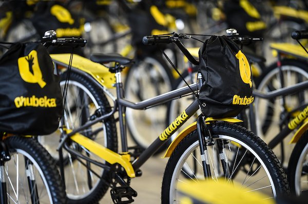 #NewBikeDay and it is a special one. Today we will be distributing our 100 000th bicycle thanks to you.

🚲 342

📍 Western Cape
👩🏾‍🏫 302 bicycles for schoolchildren

📍 Gauteng
👩🏽‍🌾 40 bicycles for entrepreneurs who will start new businesses using their bicycles