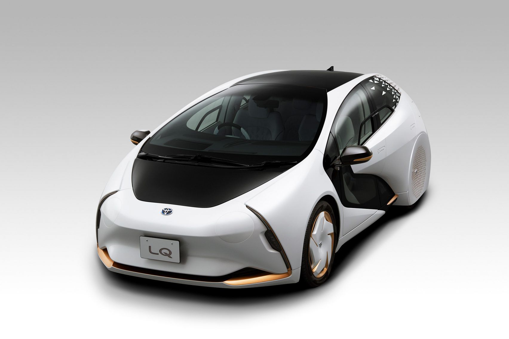Toyota’s LQ concept creates a “Ƅond” Ƅetween car and driʋer with AI agent